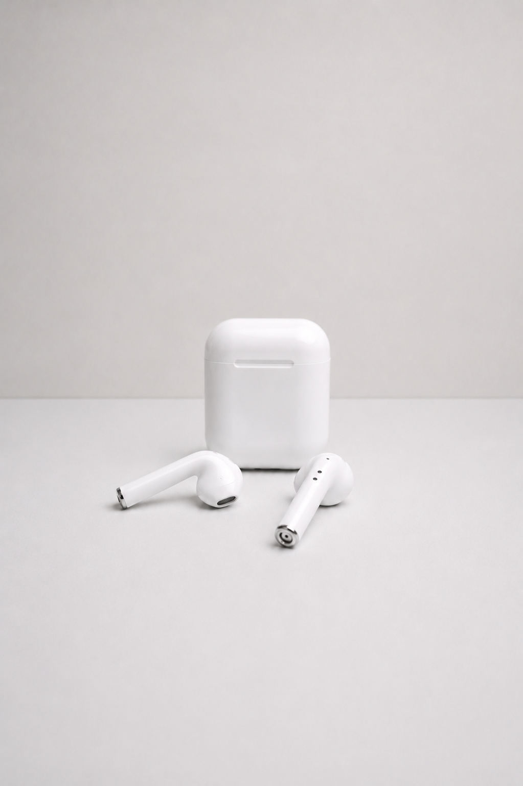AIRPODS